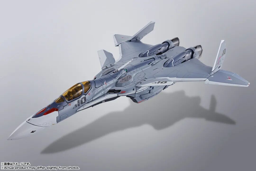 万代发布最新DX超合金《超时空要塞Δ》10周年纪念 VF-31A 凯罗斯