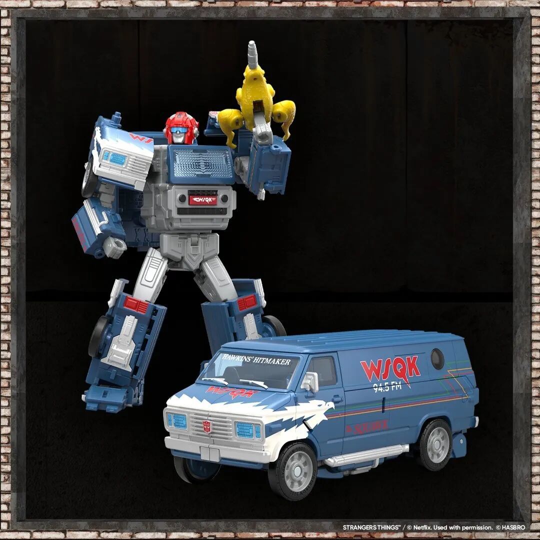 变形金刚 x 《怪奇物语》联动新品:Freakwency 与 8-Trax 双人套装公布