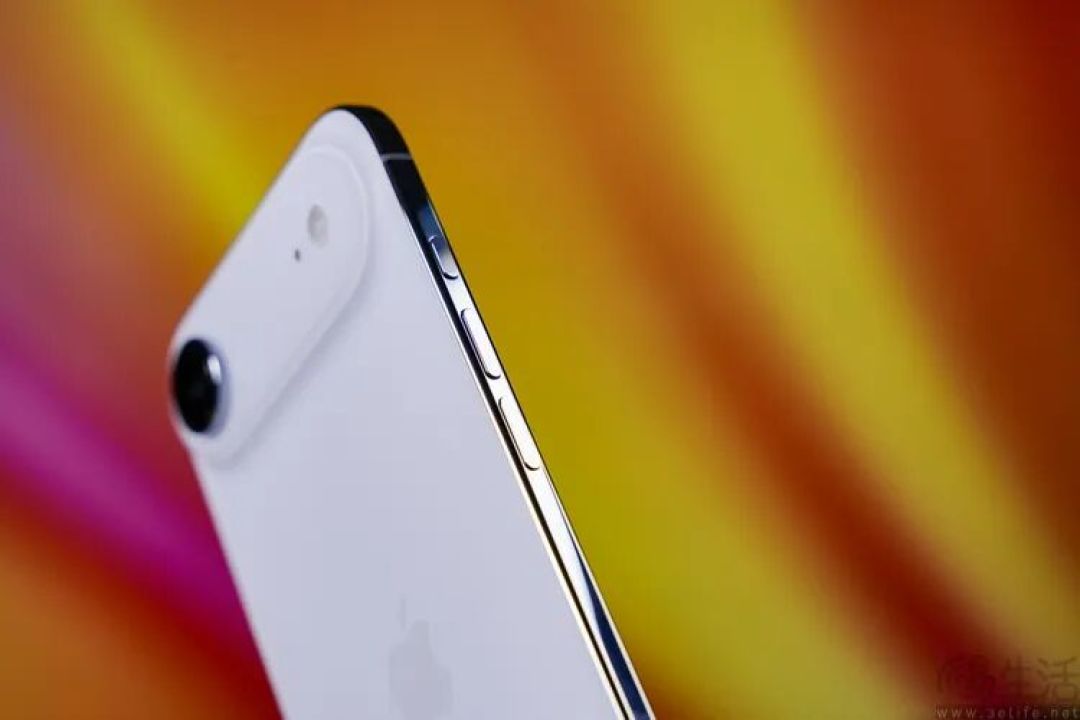 测完iPhone Air，终于知道它为啥“对手”很少了