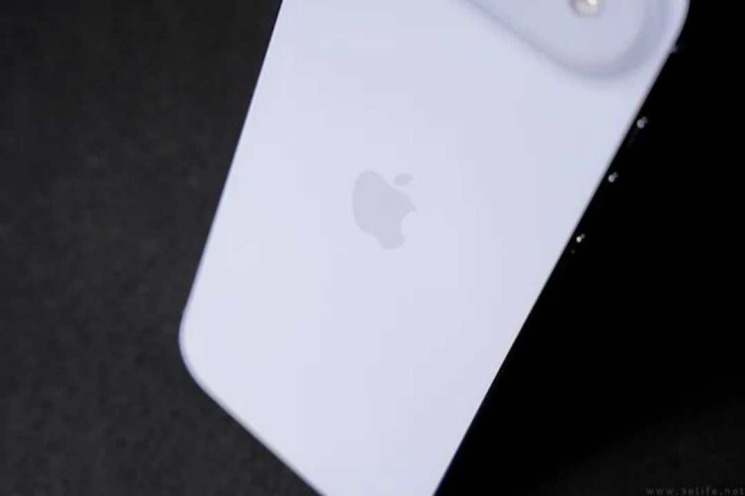 测完iPhone Air，终于知道它为啥“对手”很少了