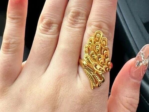 黄金丨黄金孔雀戒指｜华丽却不张扬的女王范儿