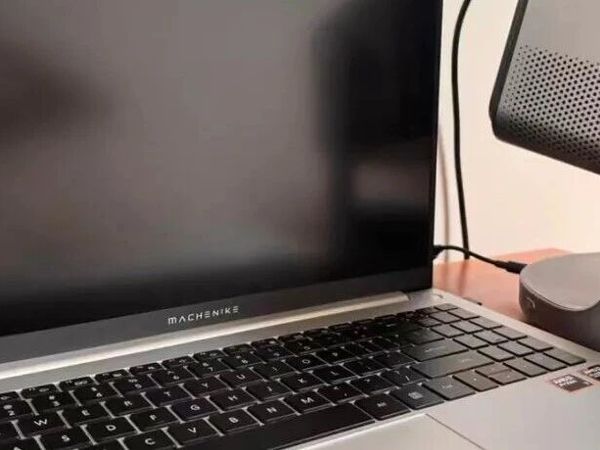 八代R7笔记本重返“1”字头！标配16+512存储，比二手还便宜