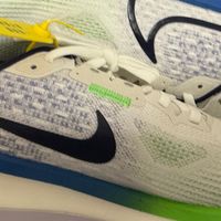 312元入手耐克Vomero 17跑鞋体验