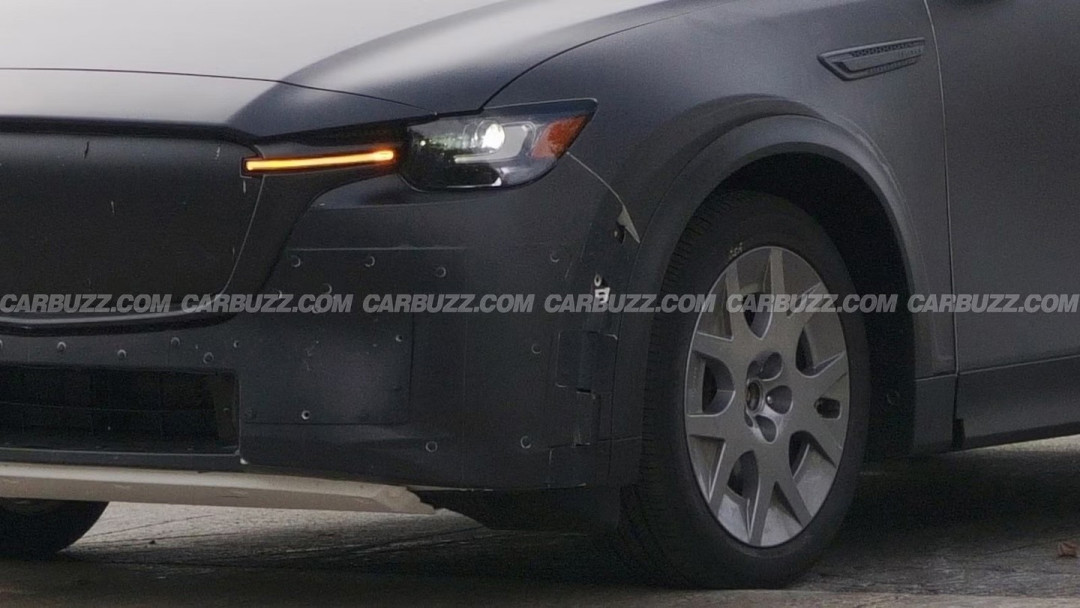 马自达纯电新车型路测曝光,基于CX-80/CX-90混装伪装