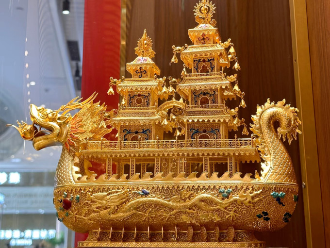 周大生贵金属