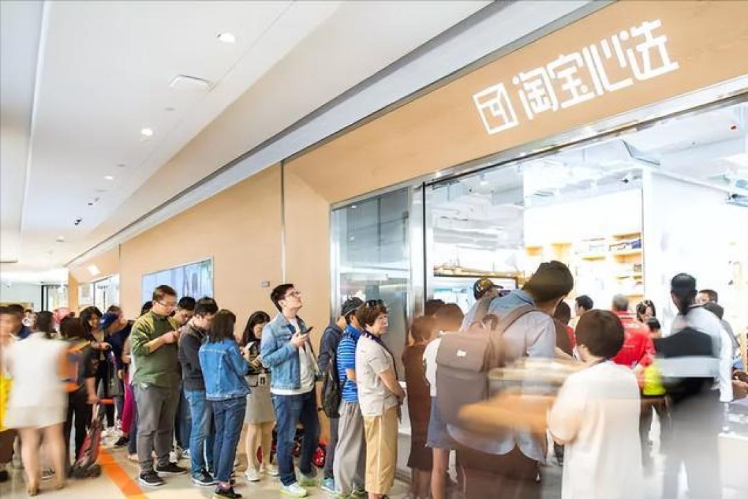 中国消费市场AB面:解码升级与降级并存的新消费逻辑