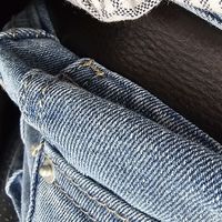 一款对肥胖人士很友好的牛仔裤