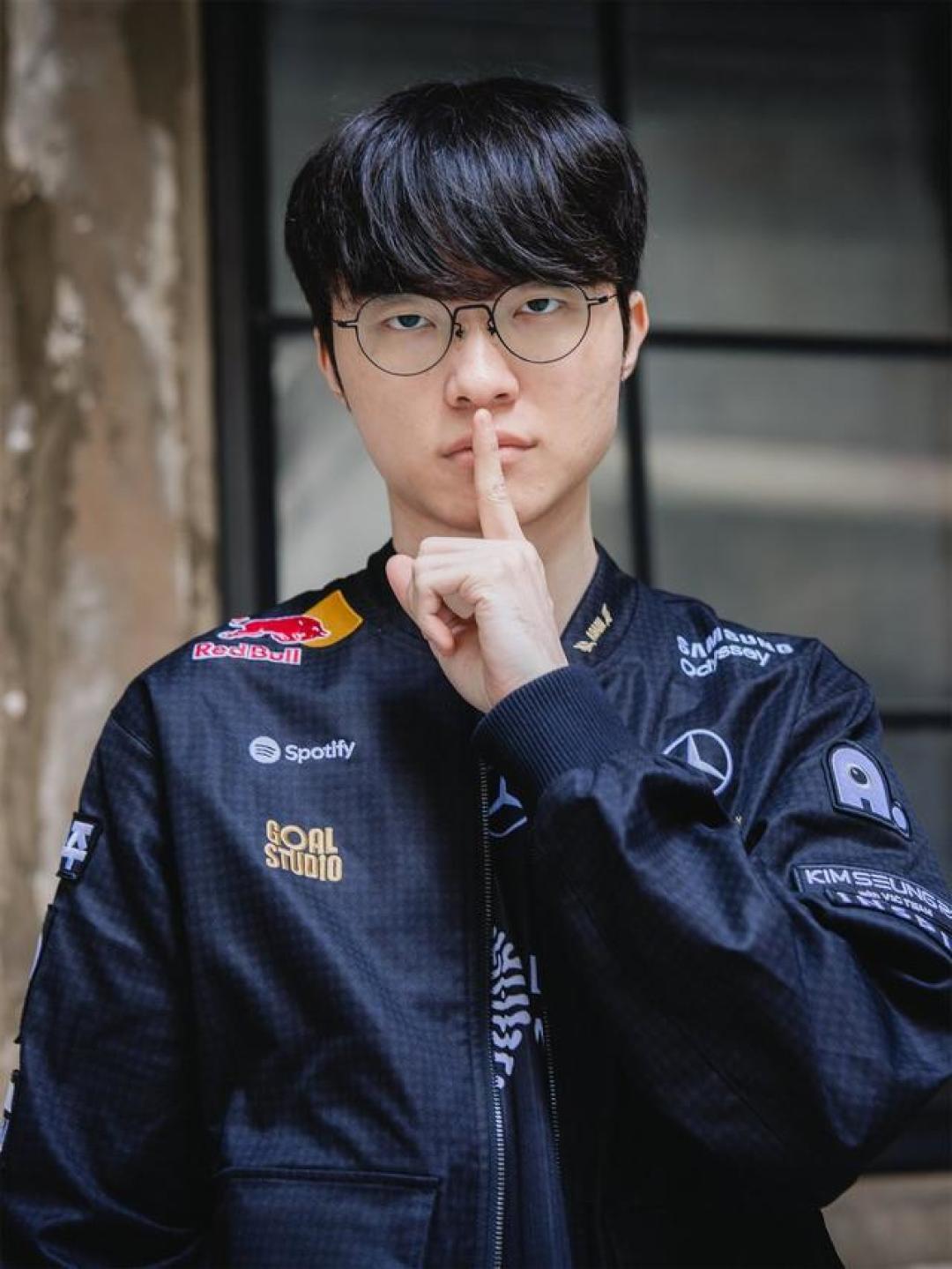 Faker冰鸟涅槃加冕六冠王！T1史诗对决KT战术博弈铸就王朝三连冠