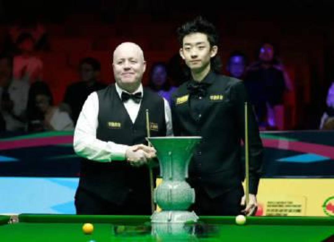 中国00后新星吴宜泽连斩五位TOP16登顶国锦赛创历史首冠