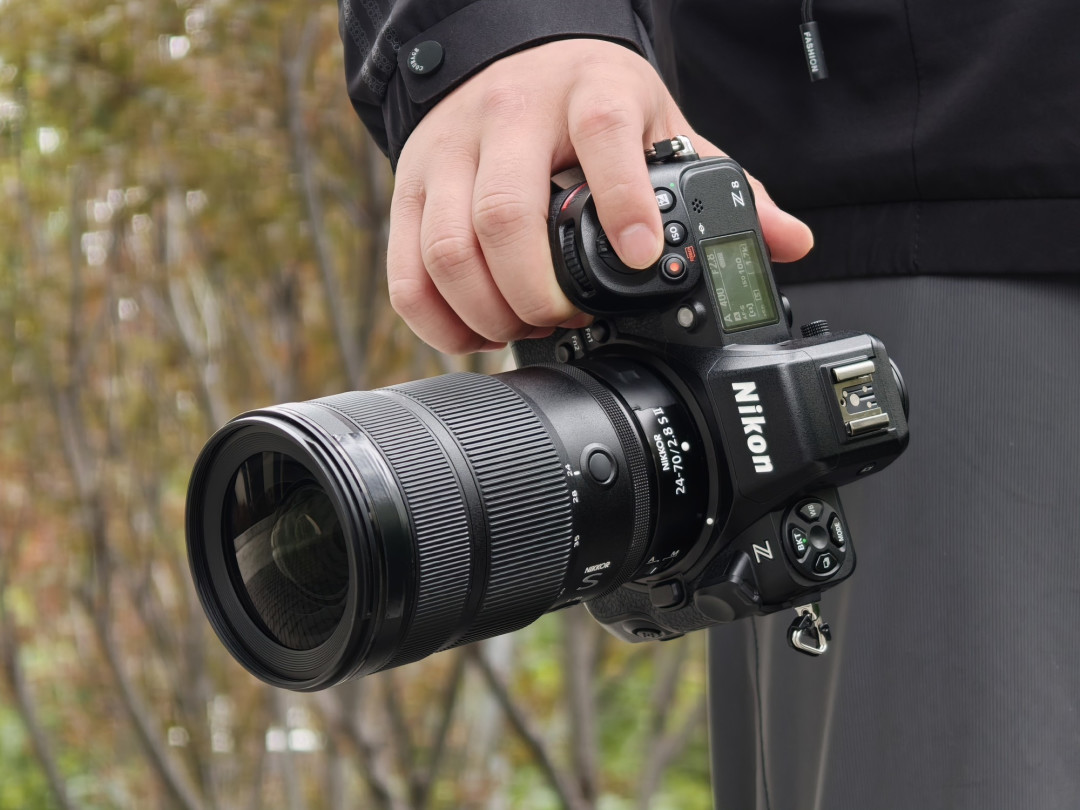 兼顾视频与拍照 尼克尔 Z 24-70mm f/2.8 S II 镜头评测