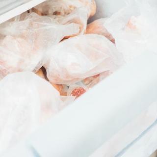 冰箱的肉，冻多久就不能吃了？超过这“时间段”，劝你一口别动！
