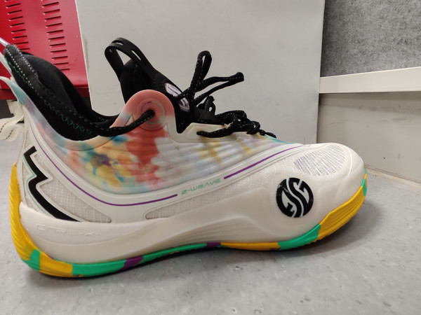 361禅6篮球鞋 是否值得 看个人