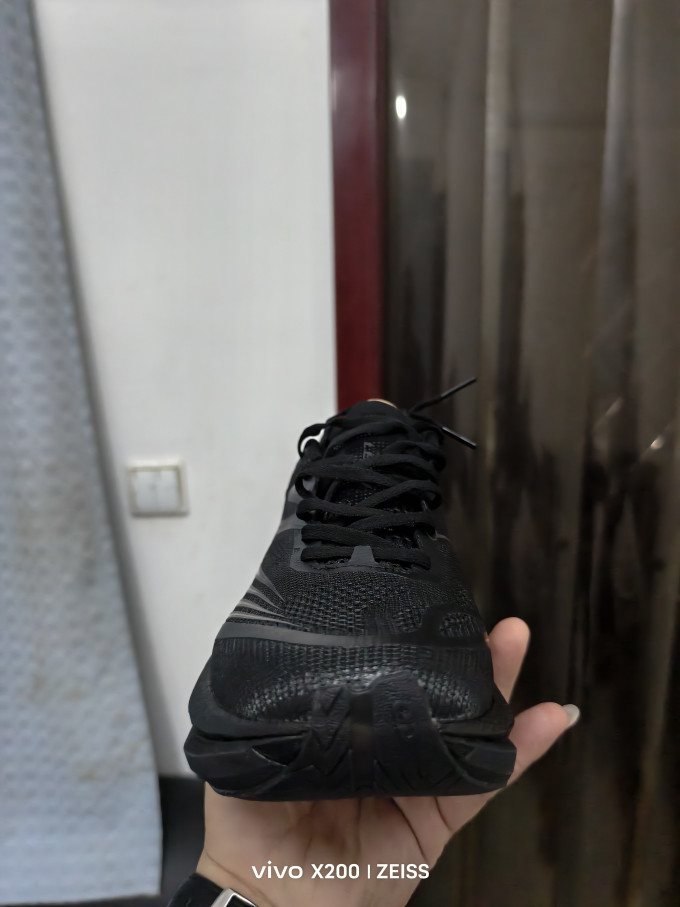 乔丹跑鞋