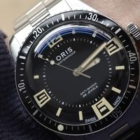 一眼沦陷的复古美学：Oris 60周年特别版潜水表