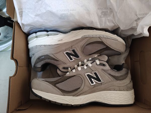 NB 2002R，颜值在线但做工堪忧？