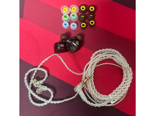 50元周末hifi福利社！声丽美斯巴达完全版耳机头加镀银线加两对主流硅胶套  随意对比鹿鸣川风夜魔500以内耳机  比不过随便退  拆封也可退