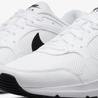 AIR MAX SC：经典设计与科技缓震