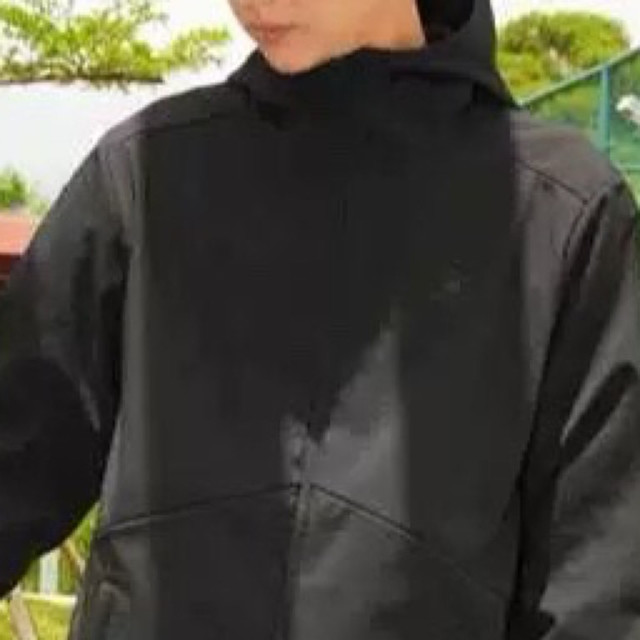 被迪卡侬帆船冲锋衣圈粉！显瘦又抗造，个性感拉满