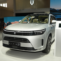 问界M7汽车智能电动SUV