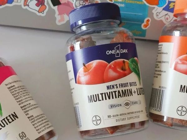 【好物推荐】拜耳One A Day新升级真果肉维生素添加护眼成份，好吃健康营养全覆盖！还有心肝宝、女性时光片