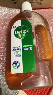 家里的“隐形防护盾”：滴露松木香消毒液，杀菌除螨还香到上头