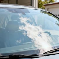 丽初净 vs 伍尔特玻璃水？32位车主实测，去油膜效果谁更强