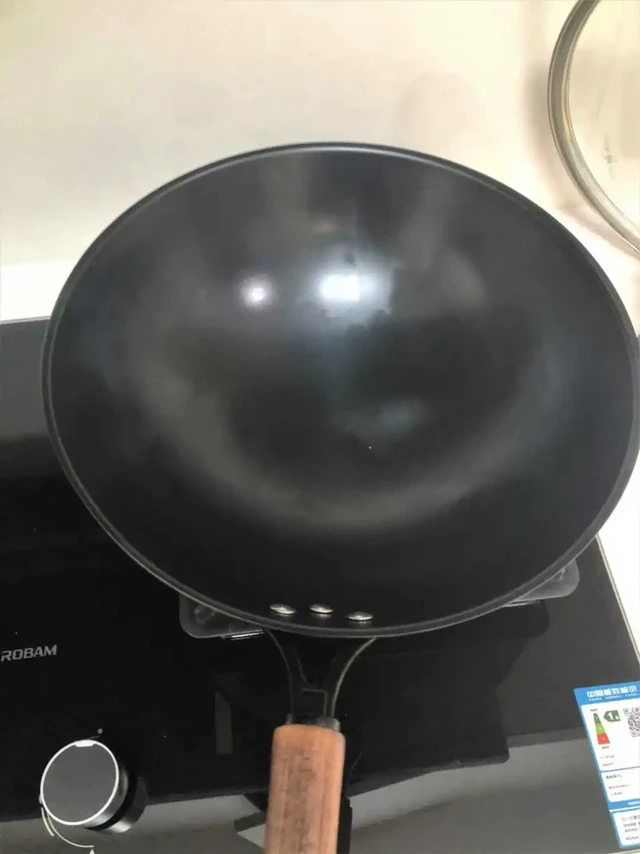 在与辉同行入手了三四钢铁锅，来说说使用感
