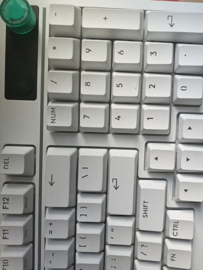 罗技键盘