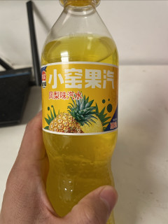 吴京代言的大窑汽水：8瓶花了6.58元