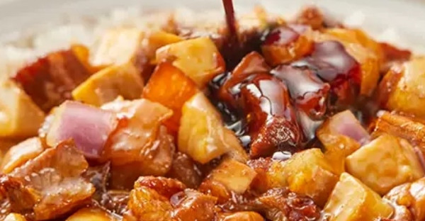 莫小仙自热米饭：出游速食的美味担当