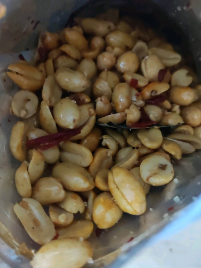 憨豆熊花生