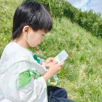 百词斩单词机是‘英语神器’还是‘电子玩具’？1000+家长观点大PK