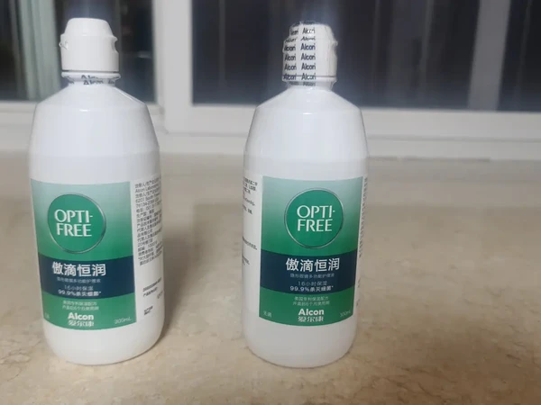 爱尔康傲滴恒润护理液真假分辨方法