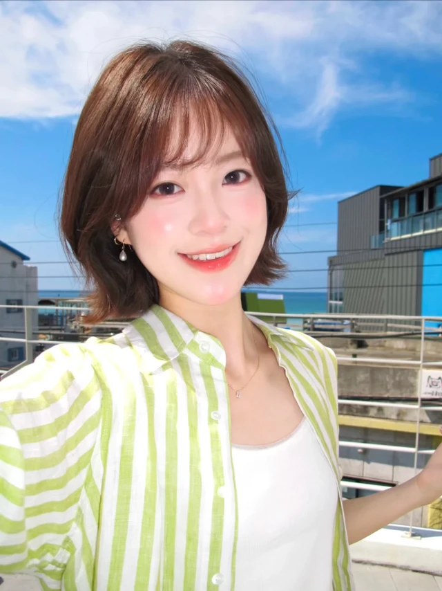 佳能G12出片参数分享（附拍照思路
📷：Canon g12
真的当之无愧的机皇 谁还没上桌！
出片效果真的很浓郁饱和！！个人认为无平替
夜景光线不足/大晴天/室内探店 都能原图直出📷
拍出来是秒变冷白