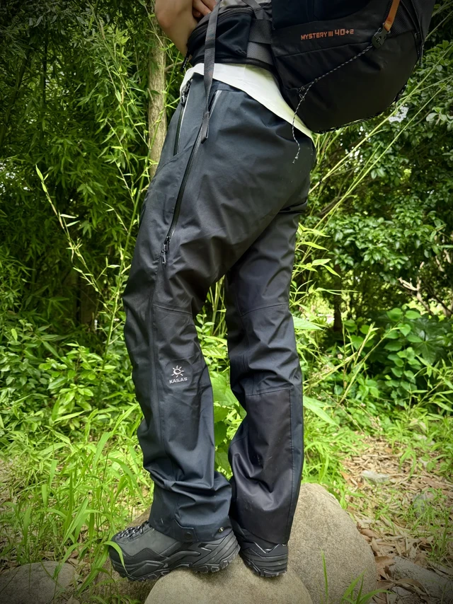 普及那些户外场景下才会用到冲锋裤