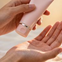 欧舒丹 vs 欧缇丽护手霜？38位真实用户深度体验后，答案在这