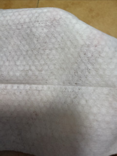 子初湿纸巾，用来打下手擦地了。