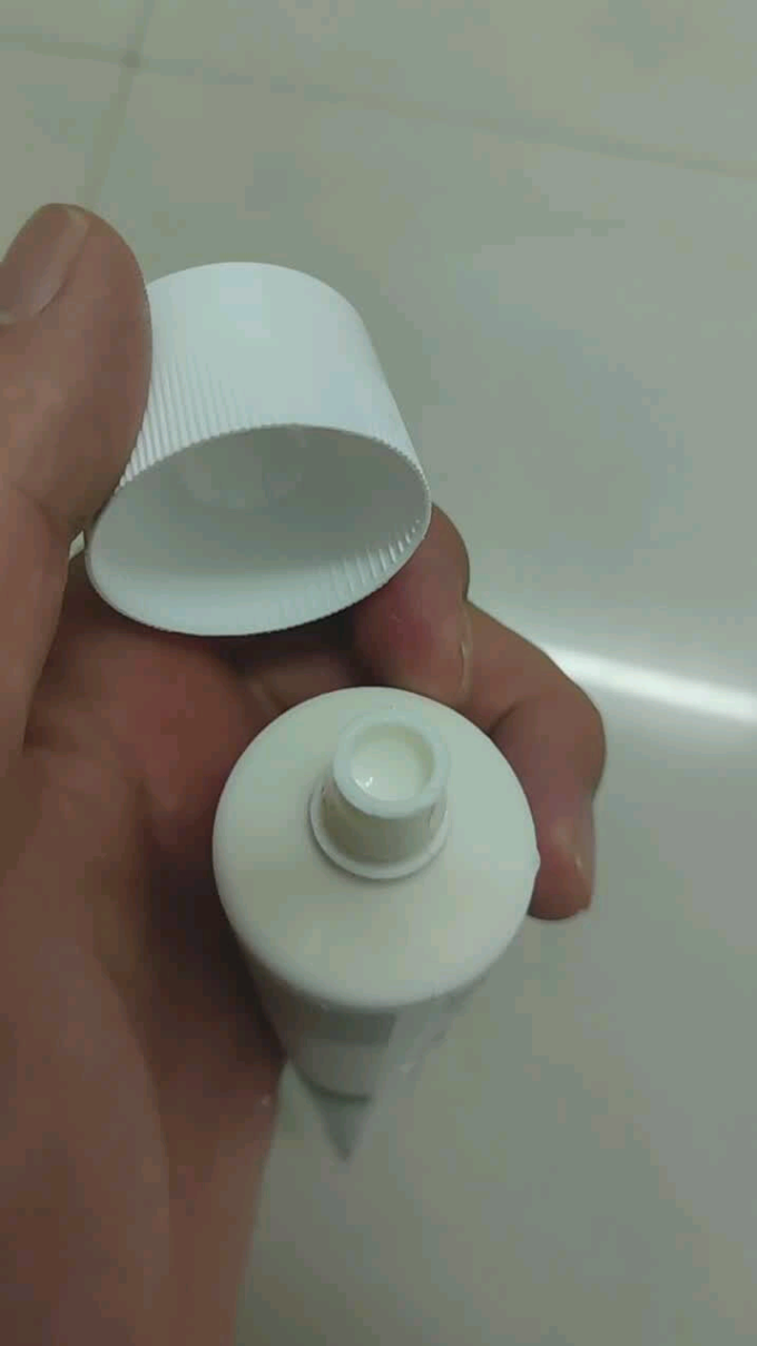 狮王牙膏