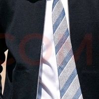 舒适保暖的黑色翻领开衫