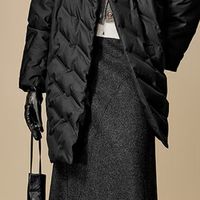 挖到冬日宝藏！茵曼黑色羊毛半身裙，显瘦百搭还高级
