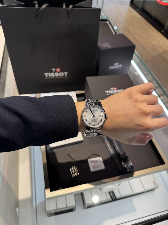 千元档买机械表，就盯天梭力洛克，懂表的都懂