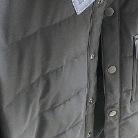 利郎冬季羽绒服：简约与保暖兼备