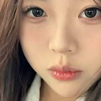 黑茶色染发的时尚选择