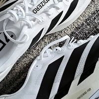 adidas EVO SL：冷酷与竞速感并存