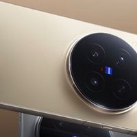 首发激情 or 降价理性？VIVO X300 Pro 的购机博弈术。