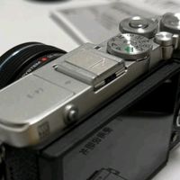 蹲到心仪价！奥林巴斯E-P7黑银款到手，颜值实力双在线