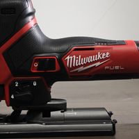 入手了美沃奇木工曲线锯M12 FJS-0，精准掌握每一寸曲线！