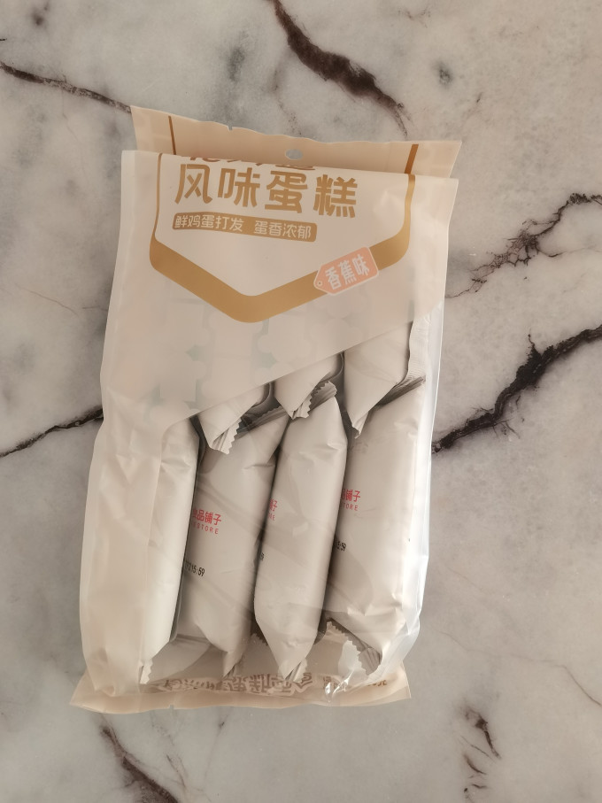 良品铺子饼干糕点