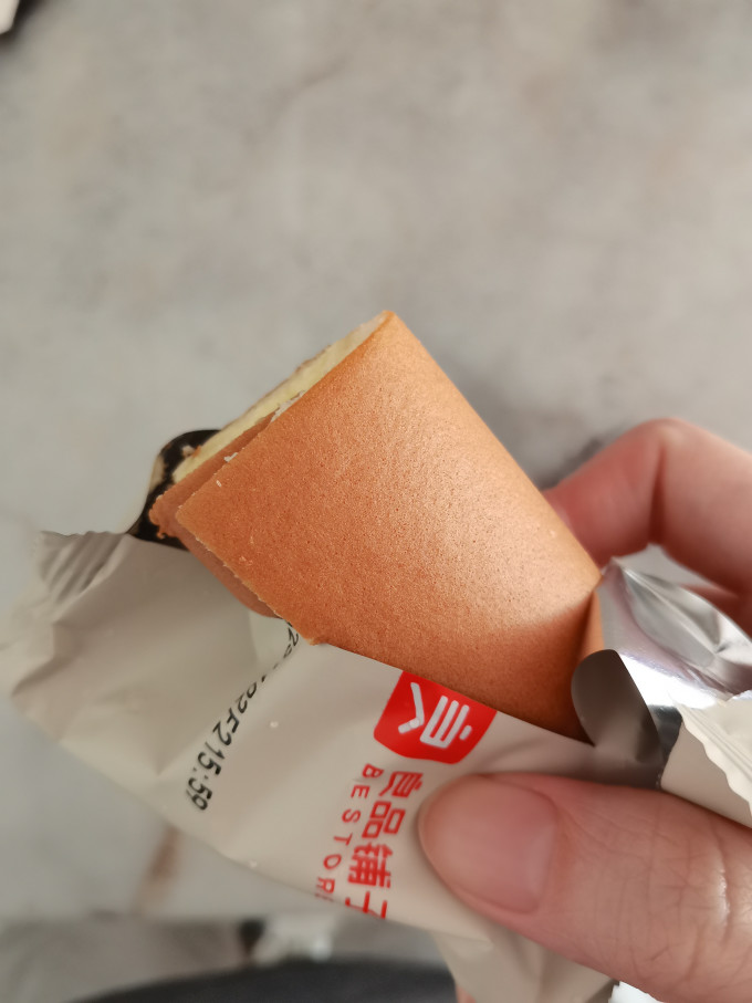 良品铺子饼干糕点