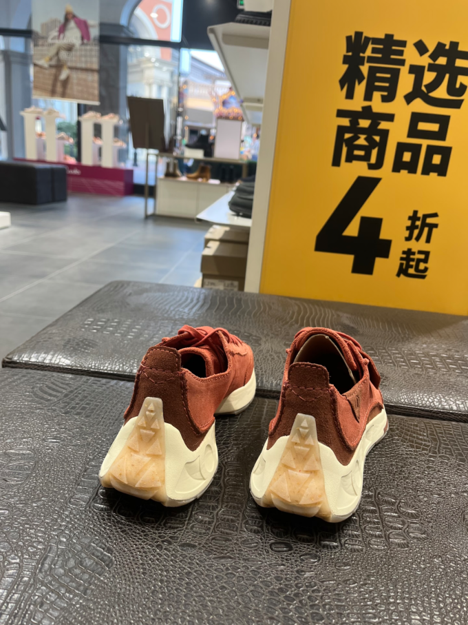 其乐男士休闲鞋